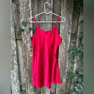 Vintage-Inspired Red Satin Slip Dress – Gilligan & O’Malley – Size Large